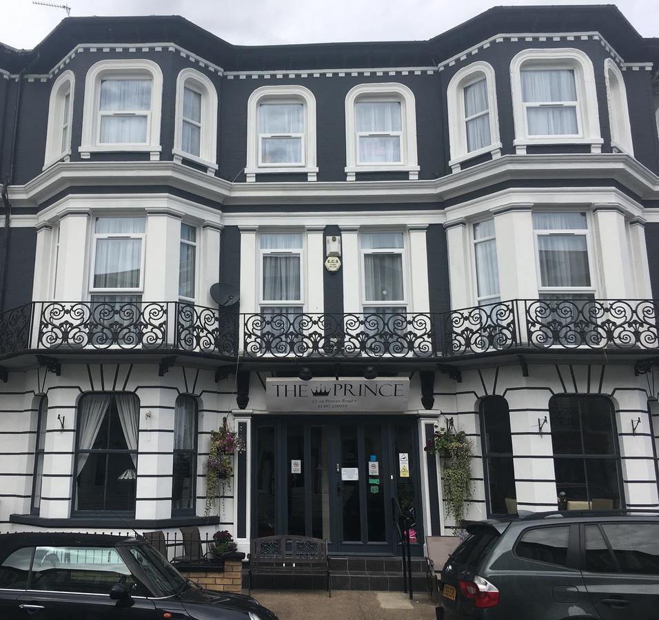 The Prince Guest House Great Yarmouth Exterior photo